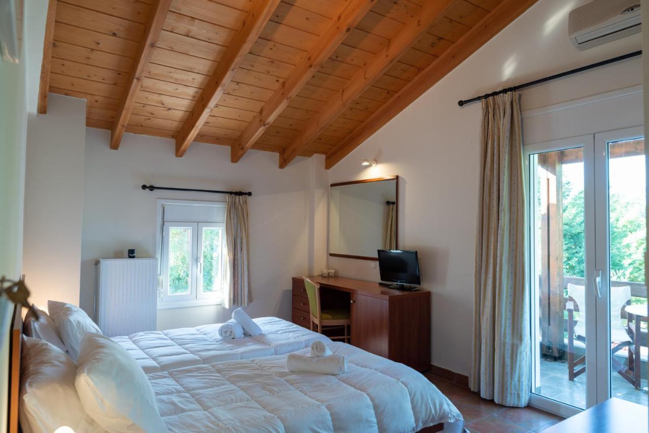 Corinthian Village Vrahati Екстериор снимка