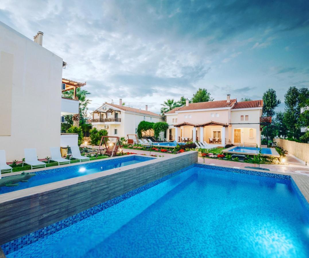 Corinthian Village Vrahati Екстериор снимка